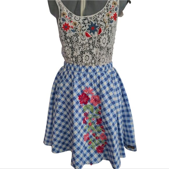 Matilda Jane Dutch Apple Skirt Large Blue Check Embroidered Strawberry Women's S - Picture 6 of 10